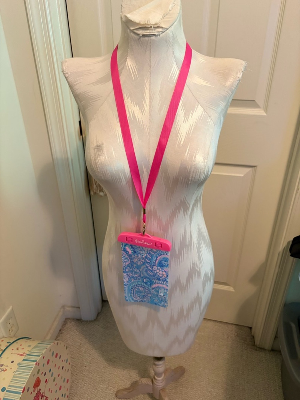 Lilly Pulitzer Pink Lanyard Phone Pouch with Blue Paisley Sleeve gifting suite